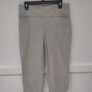 NWT S.C.&Co Women Petal Slit Capri Pull On Tummy Control Pant Size 12 $50 1HL223